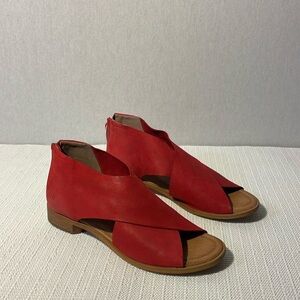 Roan sandals, size 7.5